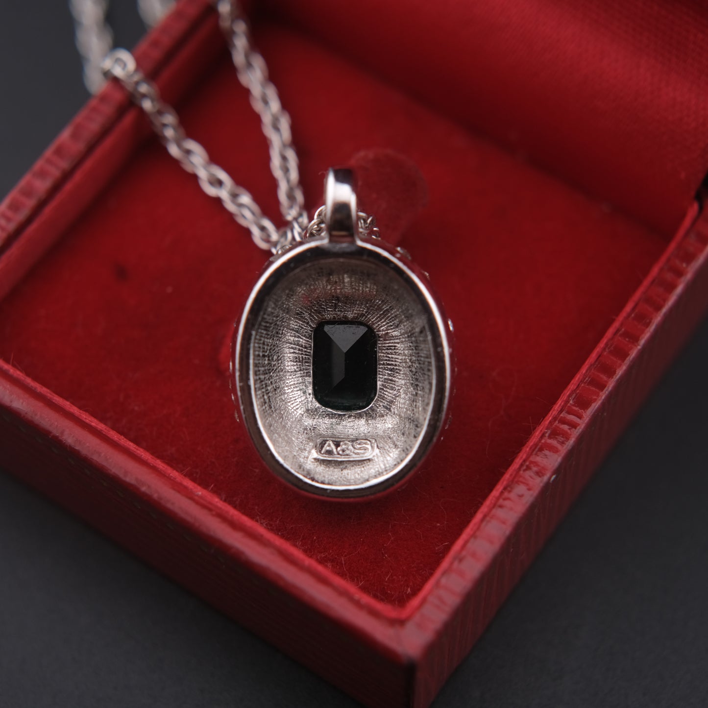 Emerald Green Crystal Pendant Necklace – Vintage Attwood & Sawyer (A&S) Silver Tone