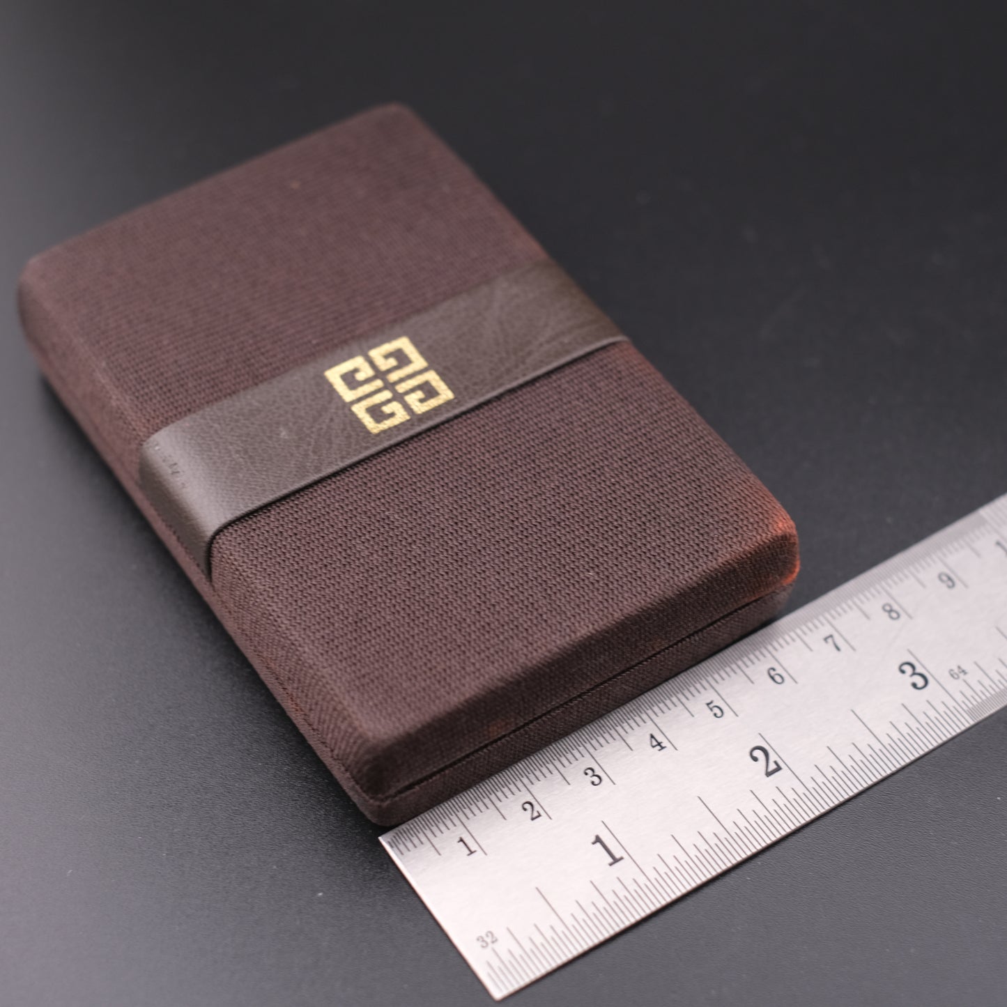 Vintage Givenchy 7000 Butane Lighter – Beige Enamel & Gold-Tone Trim with Signature Case