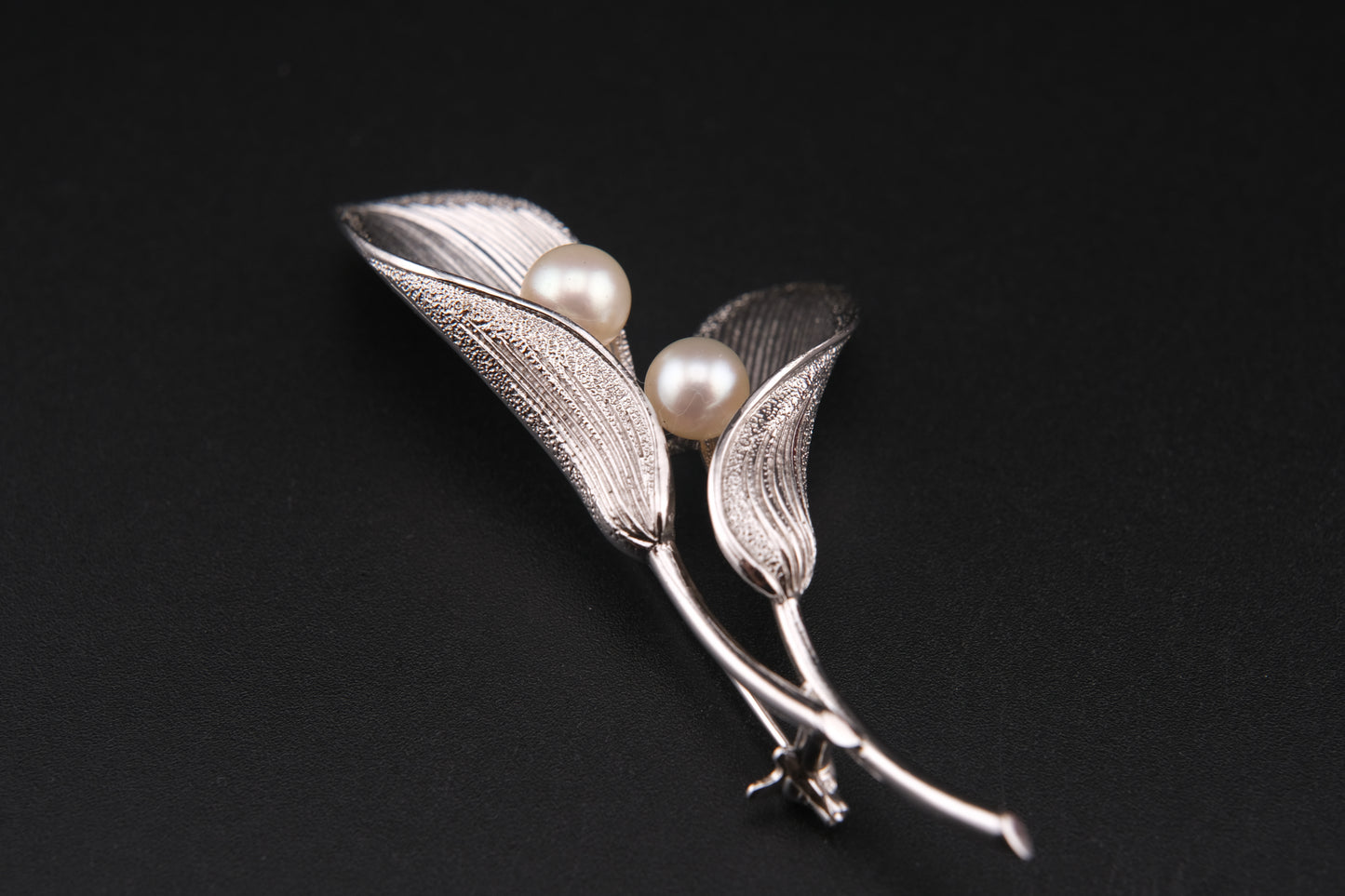 Vintage Mikimoto Sterling Silver Calla Lily Brooch with Cultured Akoya