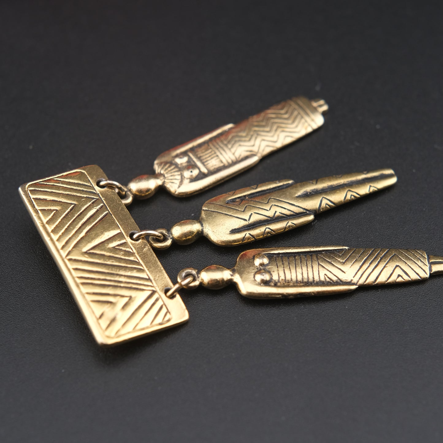 Vintage Signed Laurel Burch Tribal People Dangle Brooch – Gold Tone Bar Pin with Three Figures