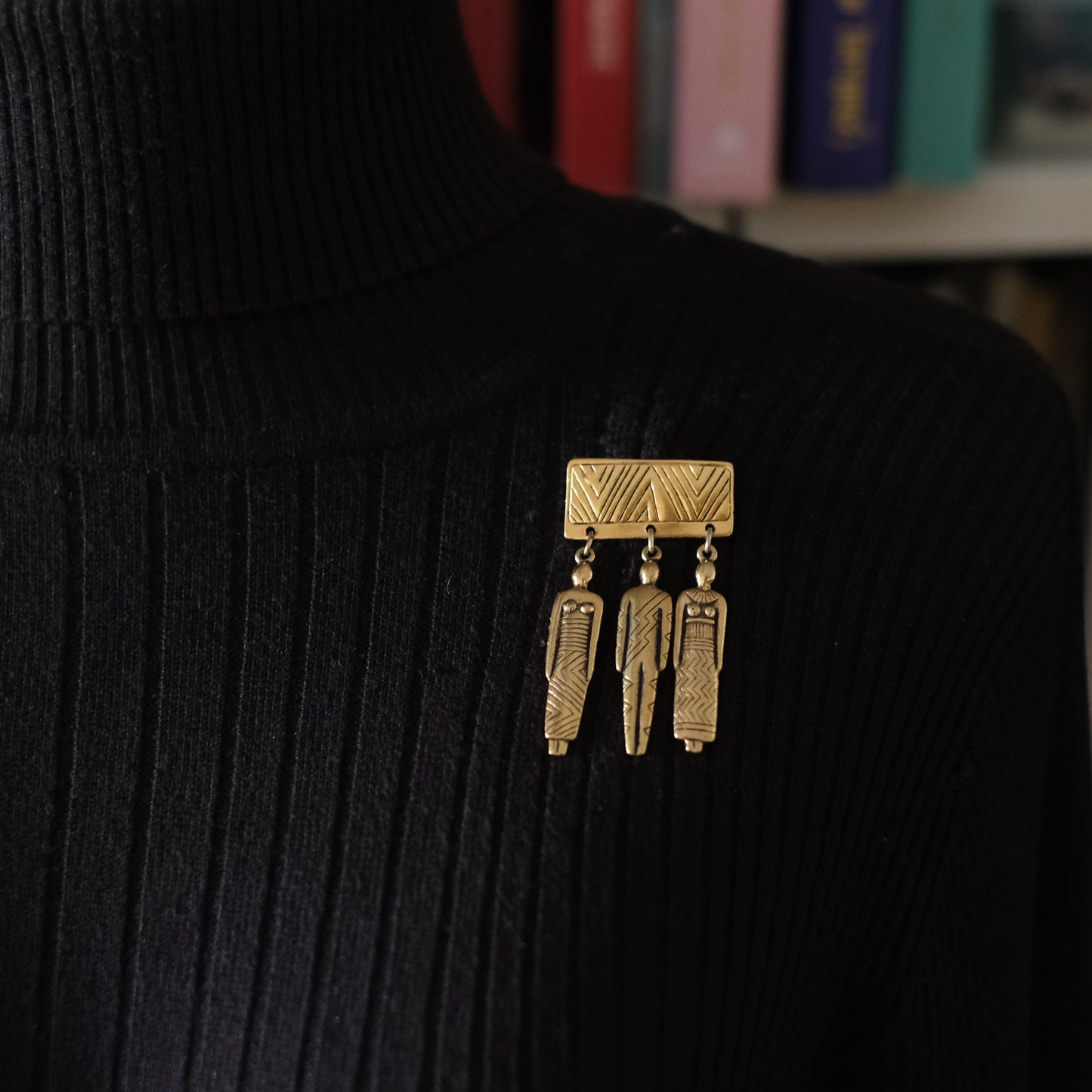 Vintage Signed Laurel Burch Tribal People Dangle Brooch – Gold Tone Bar Pin with Three Figures