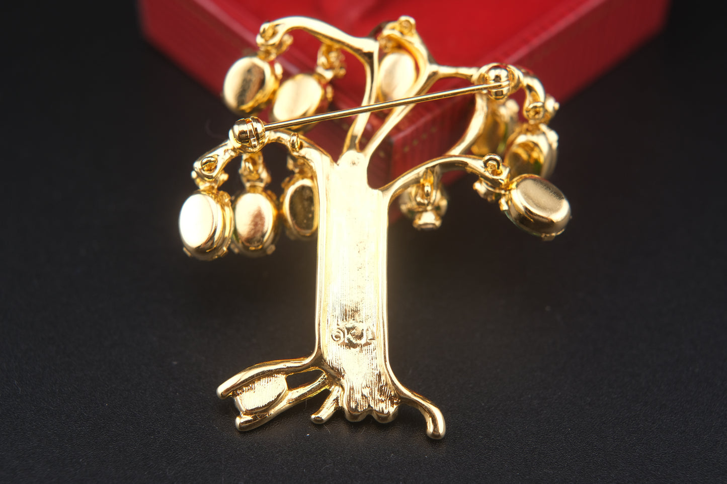 š³ Vintage Signed KJL Green Tree Brooch ā Gold-Tone with Emerald Green & Clear Crystal Rhinestones ā Kenneth Jay Lane Statement Jewelry