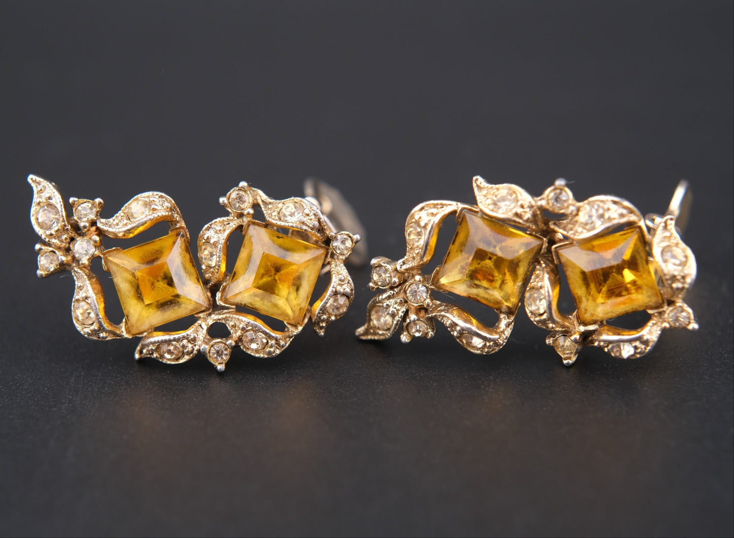 Vintage Bogoff Yellow Glass & Rhinestone Clip-On Earrings – Elegant 1950s Statement Jewelry