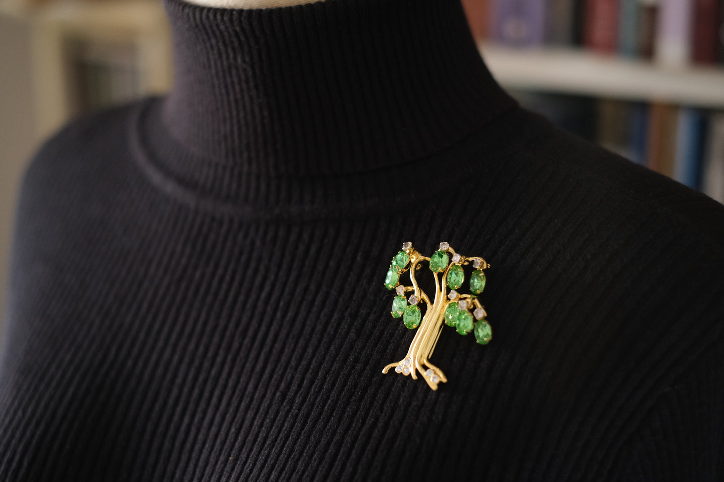 š³ Vintage Signed KJL Green Tree Brooch ā Gold-Tone with Emerald Green & Clear Crystal Rhinestones ā Kenneth Jay Lane Statement Jewelry