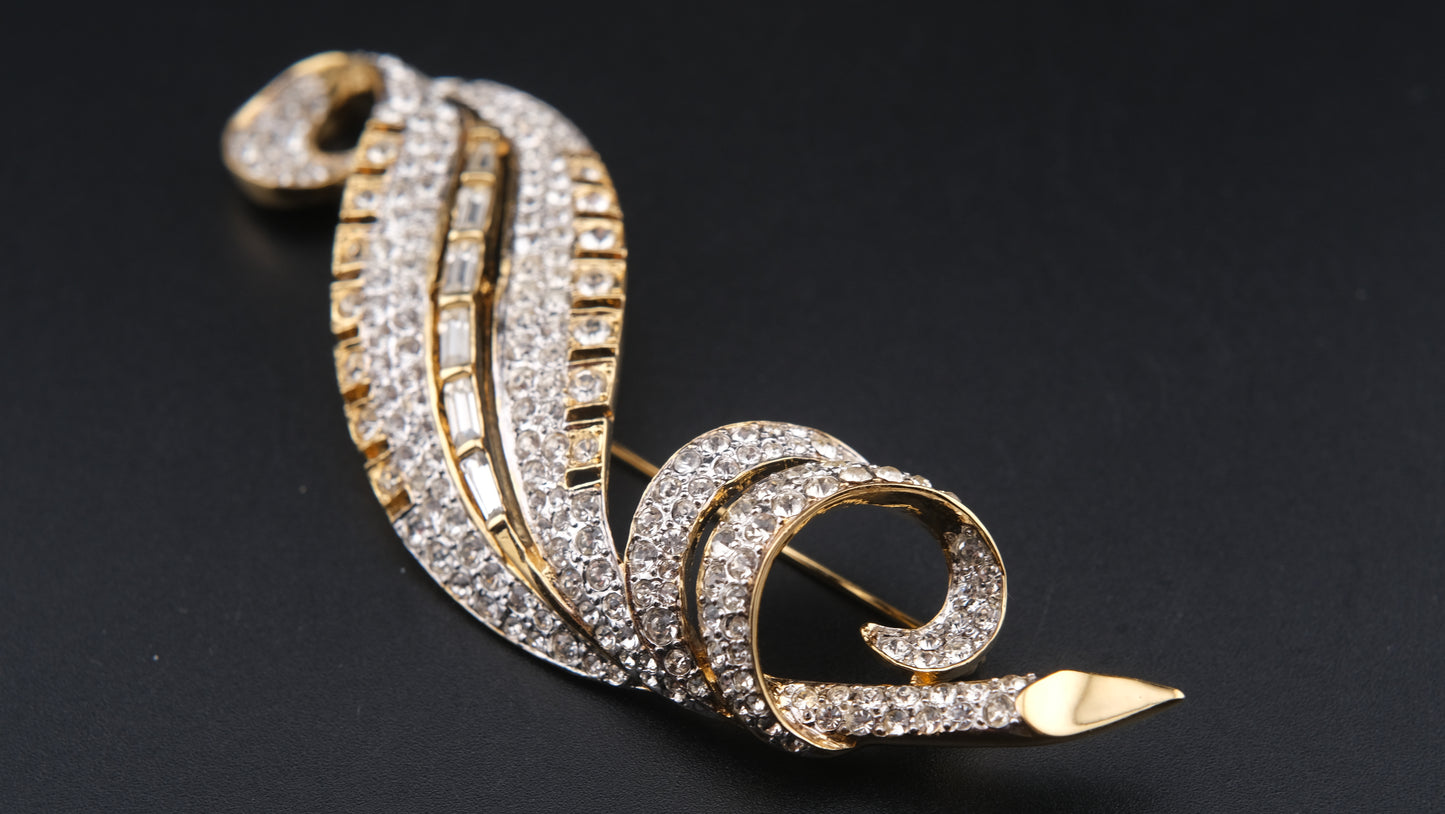 Vintage Nina Ricci Paris Leaf Brooch – Gold-Tone with Clear Round & Baguette Rhinestones