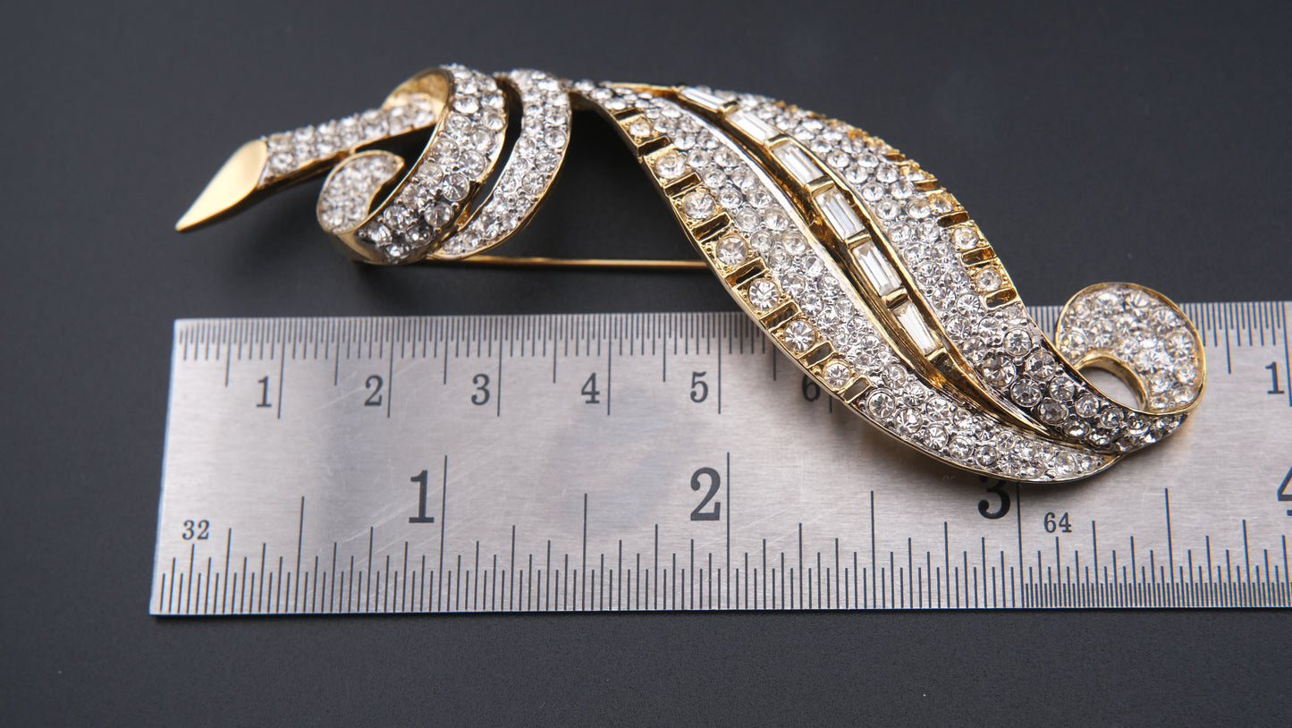 Vintage Nina Ricci Paris Leaf Brooch – Gold-Tone with Clear Round & Baguette Rhinestones