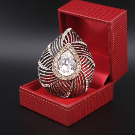 ❤️ Vintage Carolee Rhinestone Swirl Brooch with Teardrop Crystal