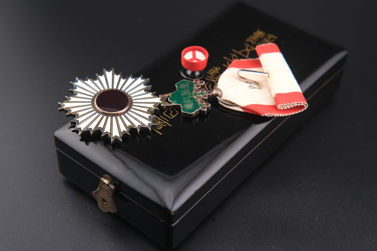 WW2 Japanese Order of the Rising Sun – 6th Class Medal with Original Box