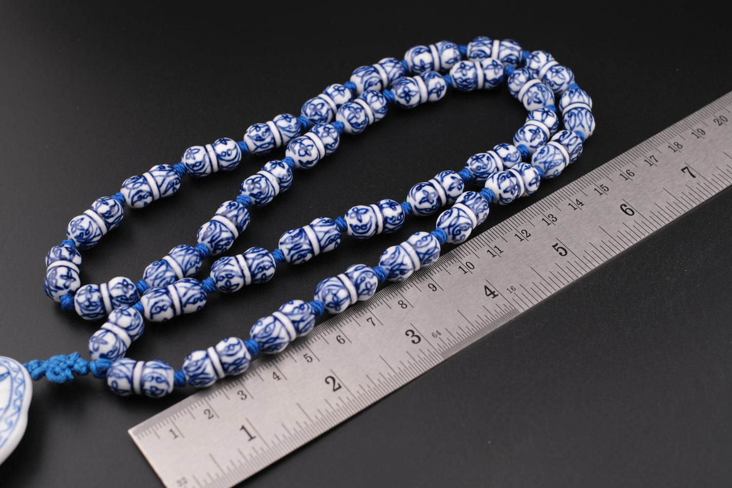 Vintage Chinese Blue & White Porcelain Pendant Necklace – Silk Knotted Dumbbell Beads with Tassel
