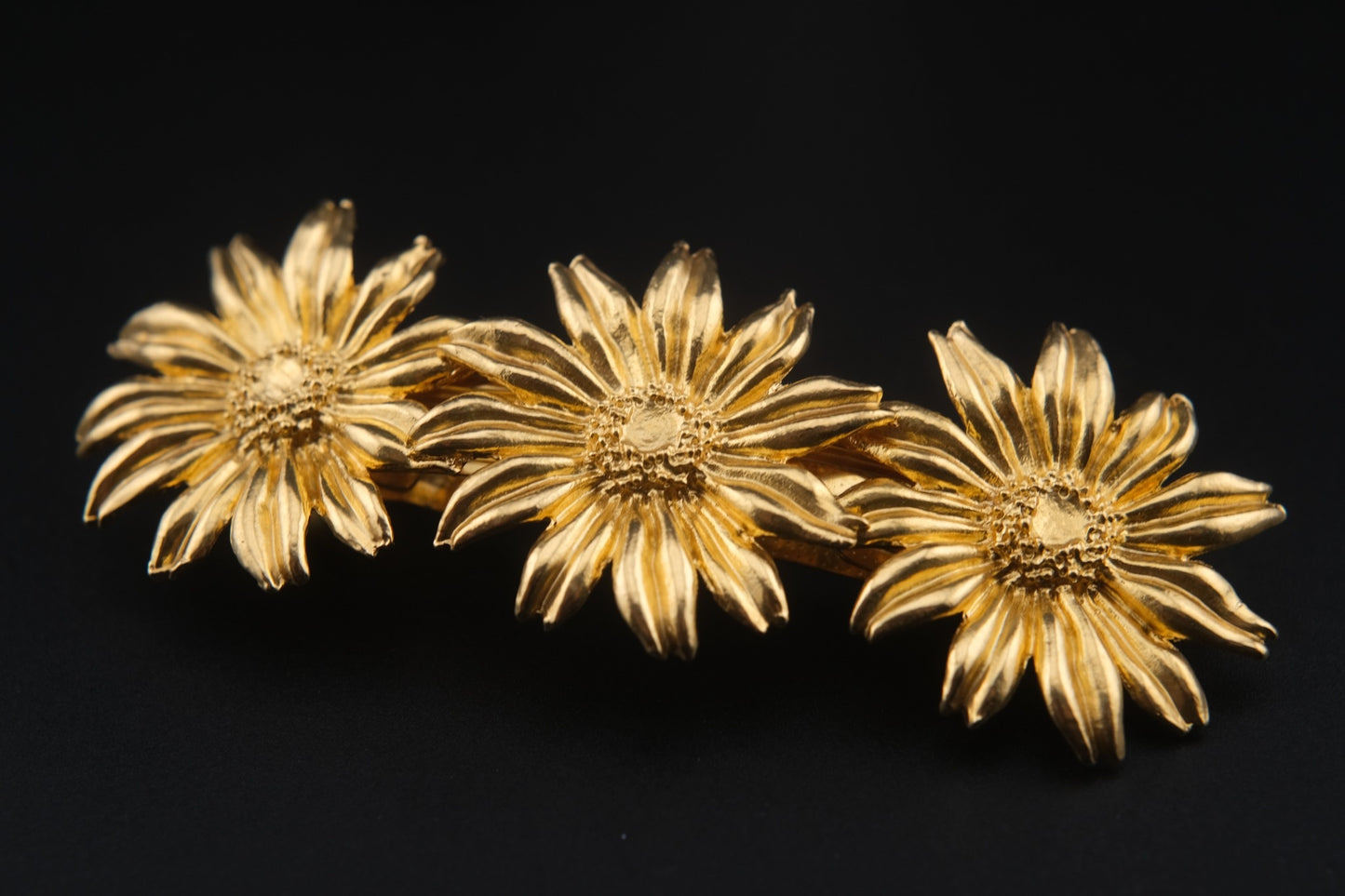 Kenzo Gold-Tone Floral Hair Clip – Triple Bloom Design, Made in Japan
