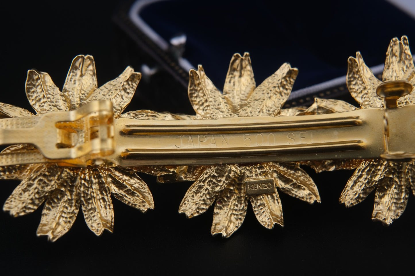Kenzo Gold-Tone Floral Hair Clip – Triple Bloom Design, Made in Japan