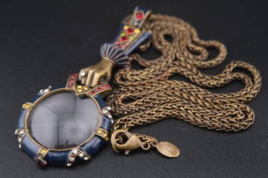 Vintage Sweet Romance USA Hand-Holding Loupe Pendant Necklace