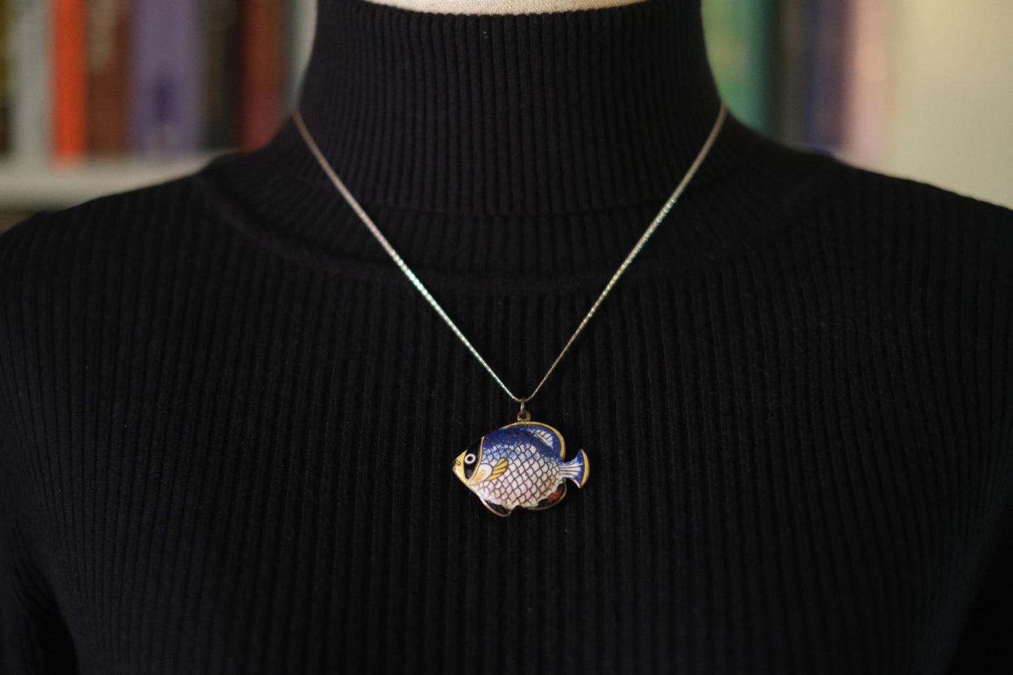 🐟Vintage Cloisonné Enamel Fish Pendant – Double-Sided Hand-Painted Tropical Design