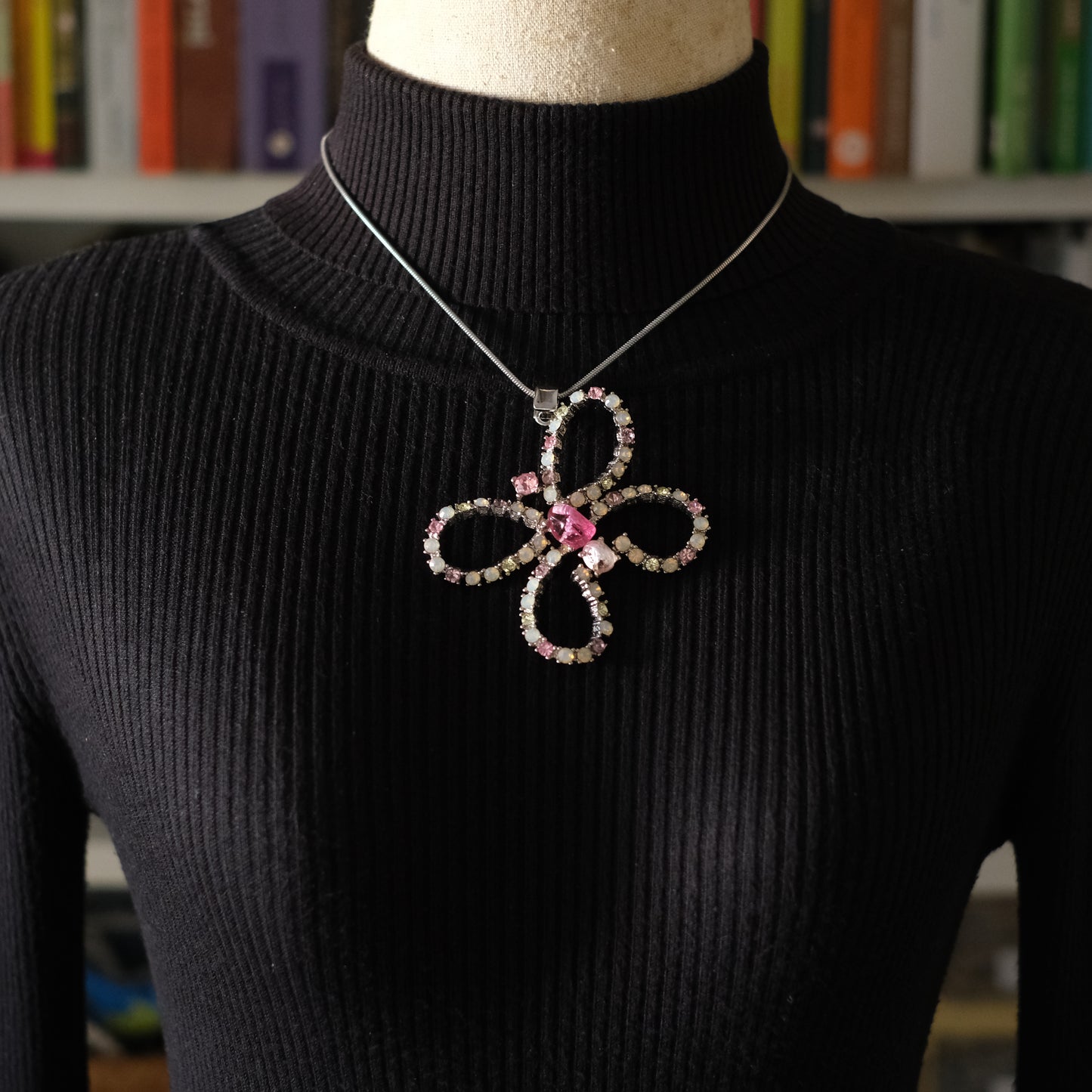 ❤️ Large Butterfly Rhinestone Pendant Necklace – Pink & Opalescent Crystals on Silver-Tone Snake Chain