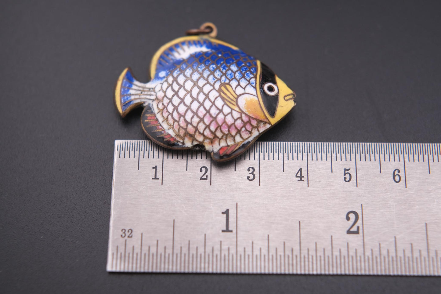 🐟Vintage Cloisonné Enamel Fish Pendant – Double-Sided Hand-Painted Tropical Design
