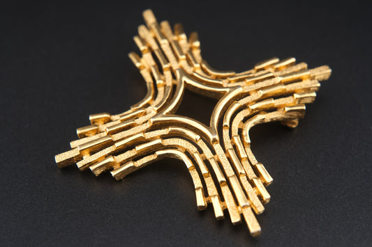 Crown Trifari Maltese Cross Brooch – Gold-Tone Modernist Design