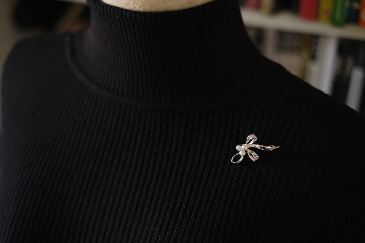 Vintage Mikimoto Bow Brooch – Sterling Silver with Akoya Pearls