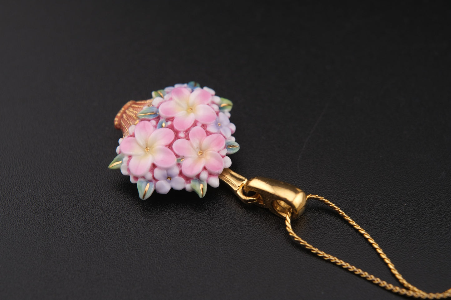 Toshikane Floral Basket Pendant Necklace – Hand-Painted Porcelain Enamel with Gold-Tone Chain