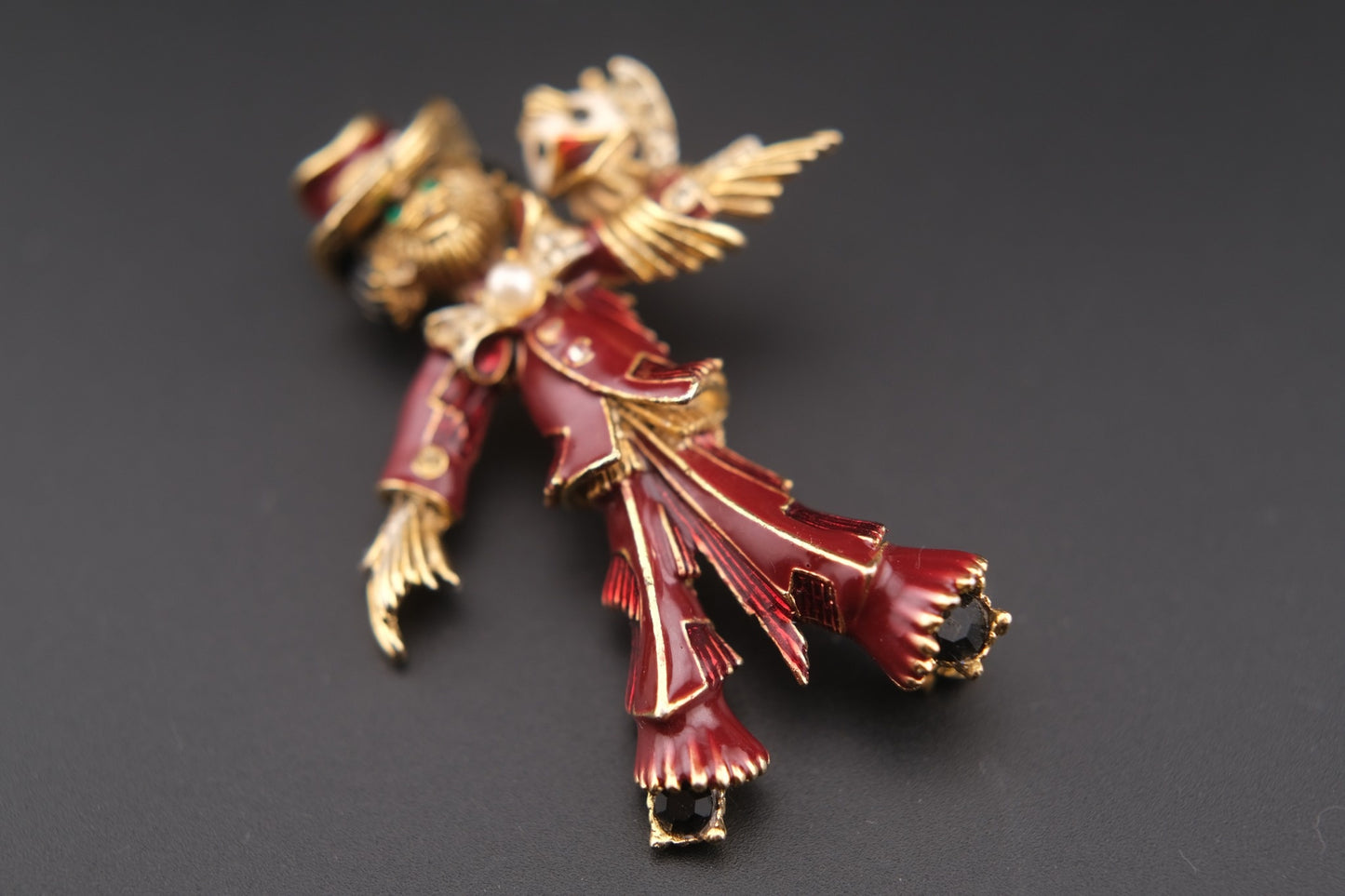 Vintage Sphinx A1839 Straw Man Clown Joker Figural Brooch