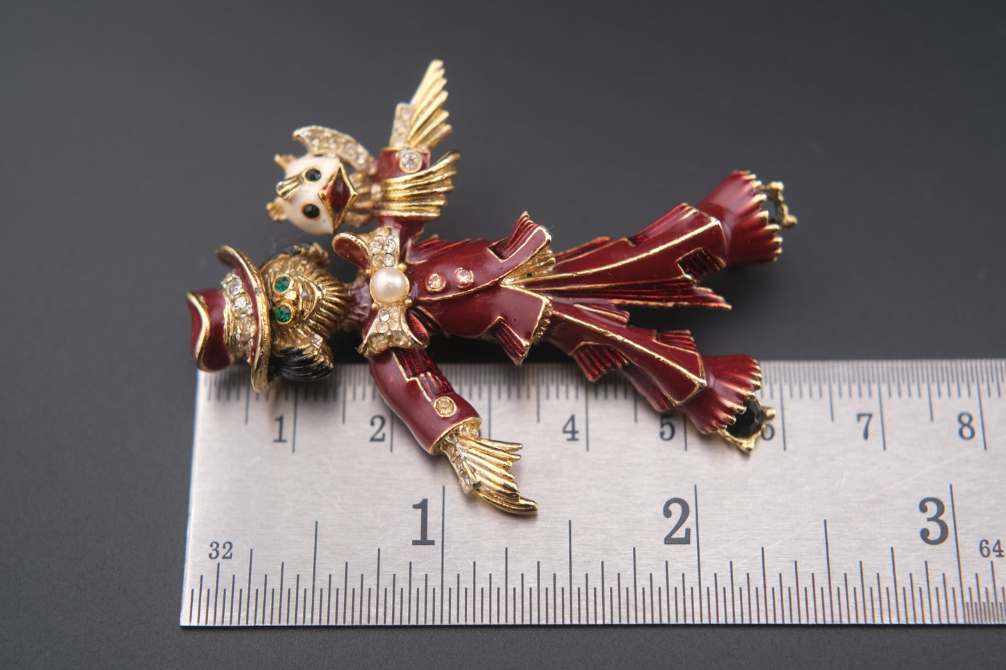 Vintage Sphinx A1839 Straw Man Clown Joker Figural Brooch