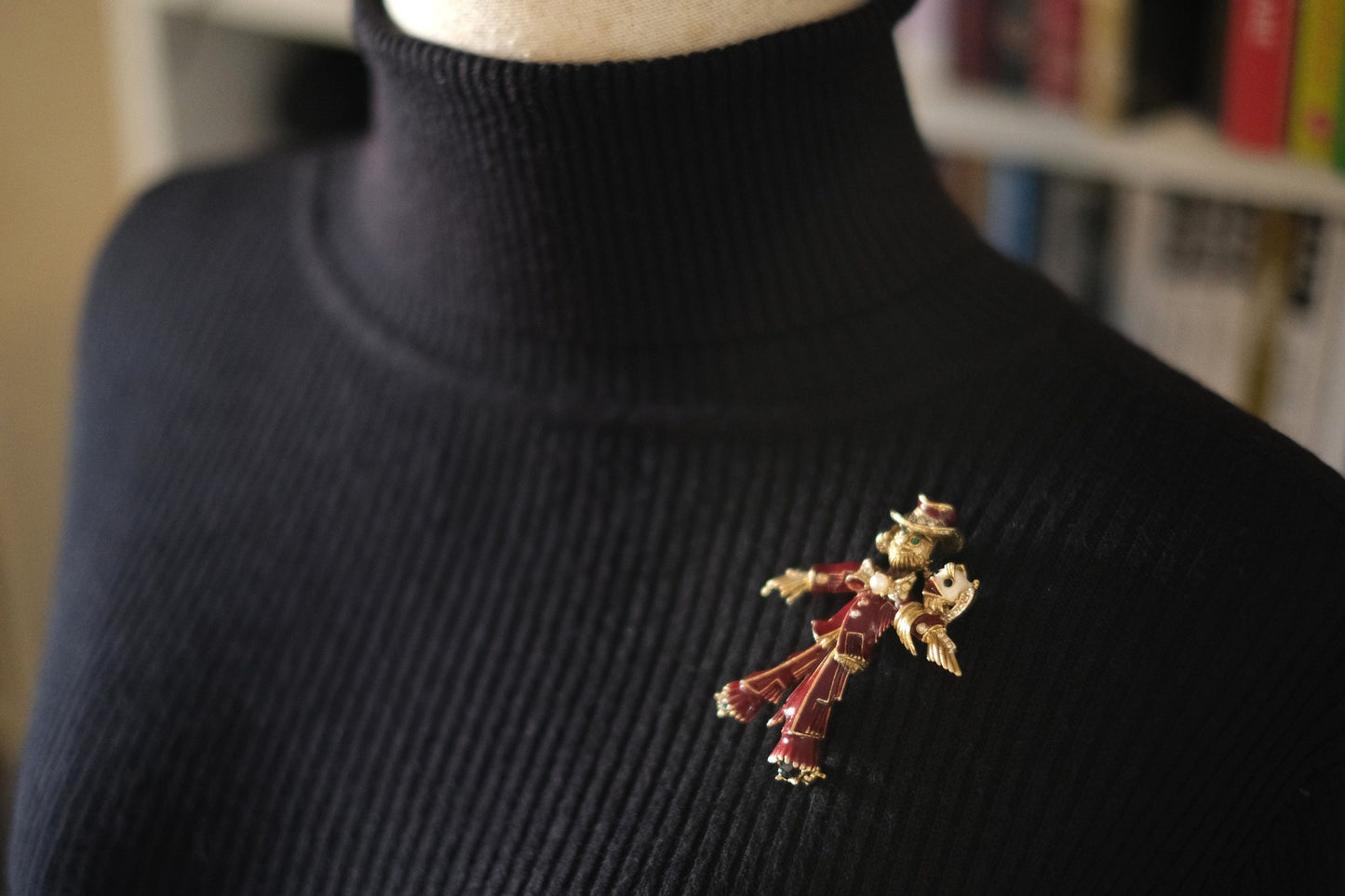 Vintage Sphinx A1839 Straw Man Clown Joker Figural Brooch