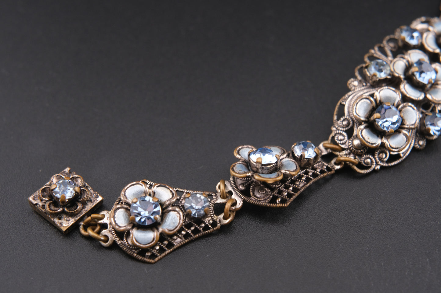 Vintage German Floral Bracelet & Earrings Set – Blue Rhinestones & Enamel on Silver-Tone Filigree Metal (1950s)