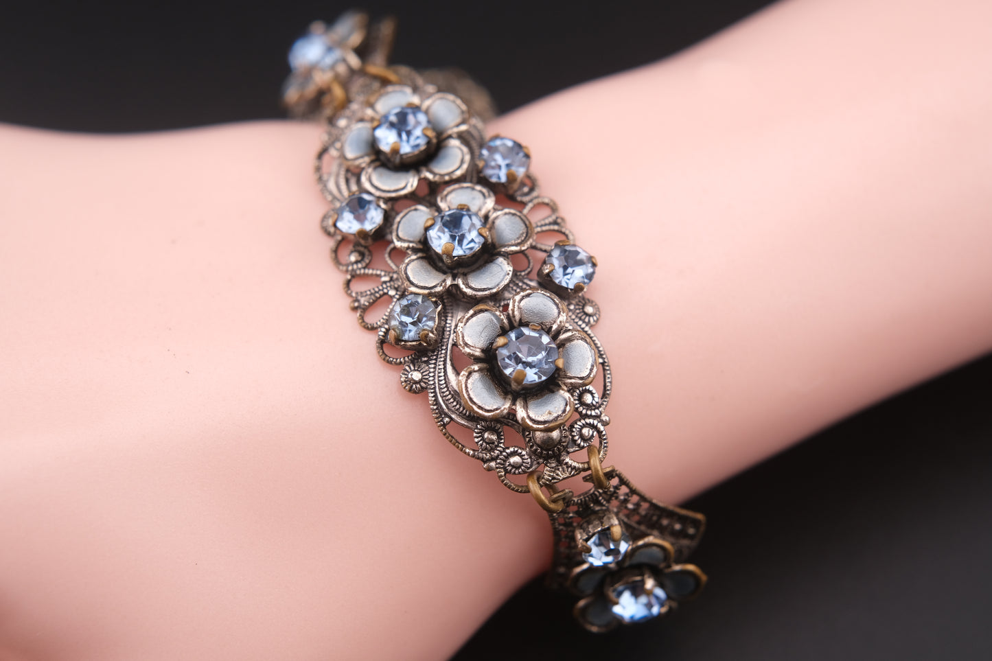 Vintage German Floral Bracelet & Earrings Set – Blue Rhinestones & Enamel on Silver-Tone Filigree Metal (1950s)