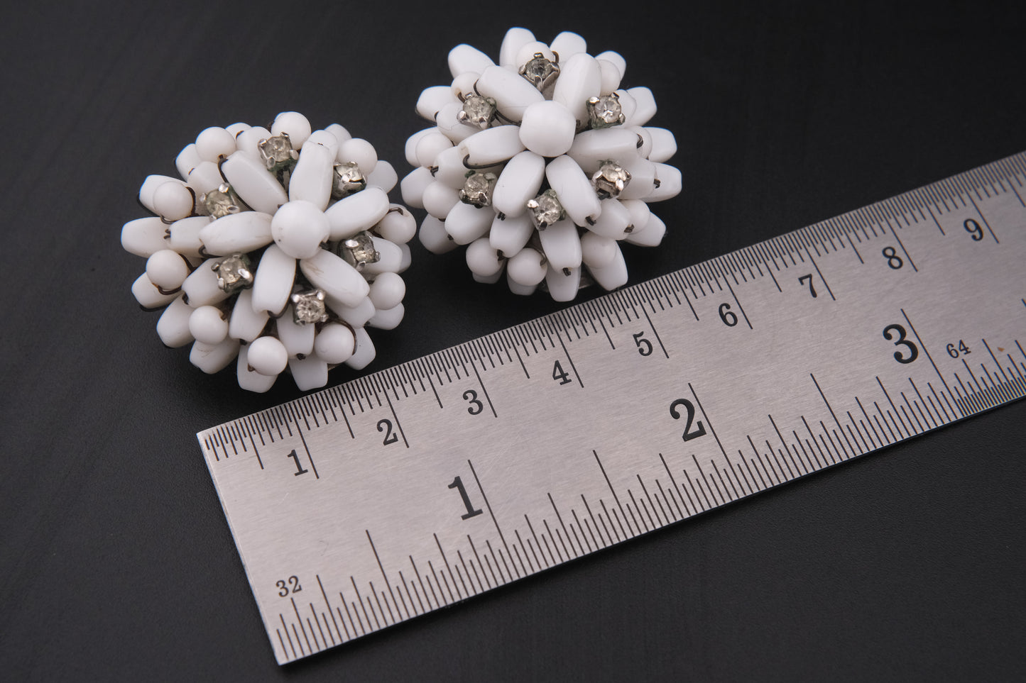 Vintage White Beads & Rhinestones Jewelry Set – Necklace & Clip-On Earrings Add a touch of timele