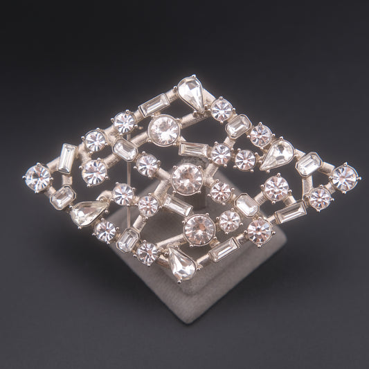 ❤️ Vintage Large Openwork Crystal Rhinestone Statement Brooch – Geometric Sculptural Design, Silver-Tone