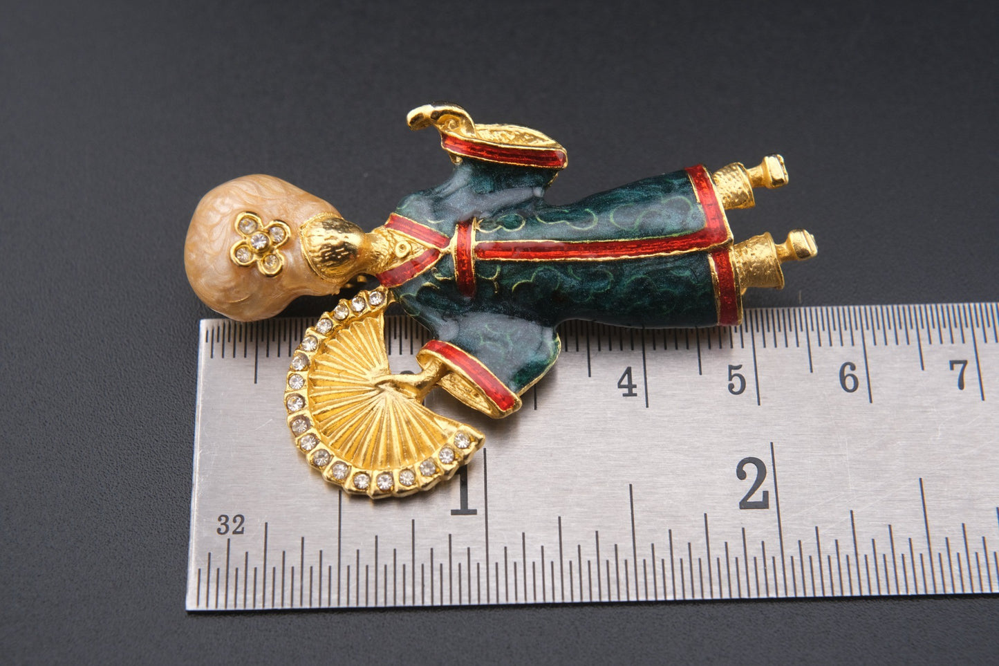 Graceful Fan Dancer Brooch – Unsigned CINER Style – Enamel & Rhinestone Figural Pin