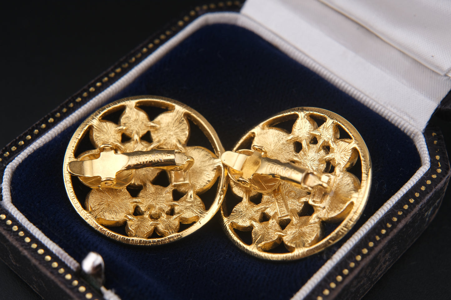 Rare 1967 Crown Trifari Clip-On Earrings – Black & Ivory Enamel Circles in Gold-Tone, Confetti Collection
