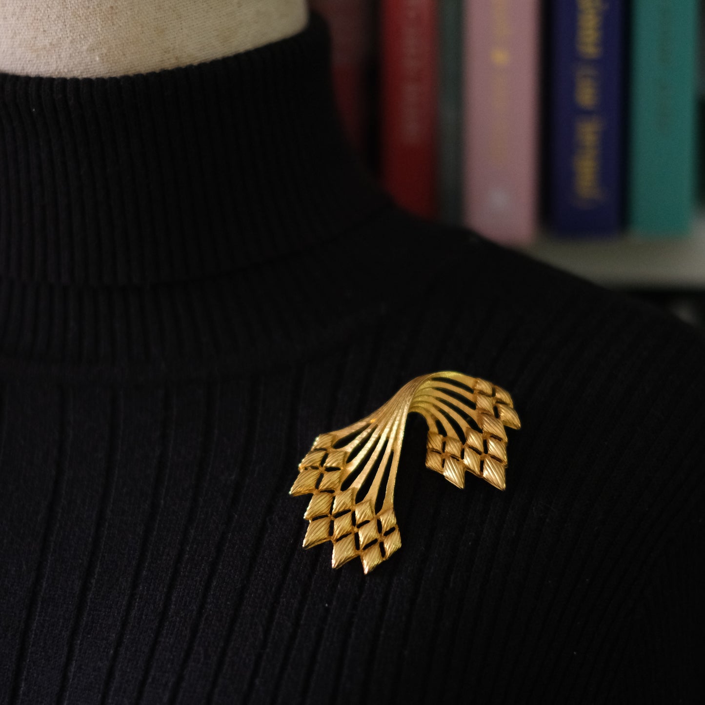 Sculptural Gold-Tone Monet Brooch – Fan Spray Textured Design