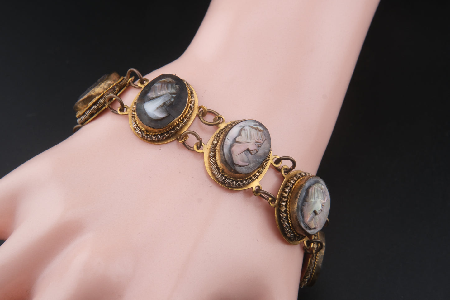 Vintage Mother of Pearl Cameo Bracelet – 7" Hand-Carved Profile Medallions