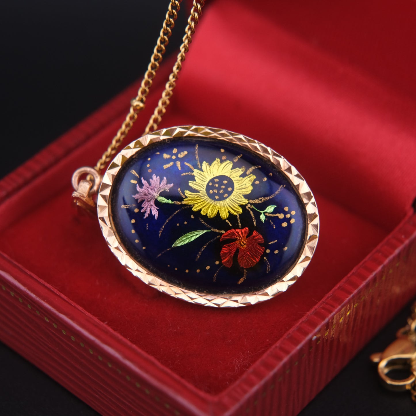Vintage J. Tanvier Blois Hand-Painted Floral Pendant Necklace – French Enamel Art on Gold-Tone Chain