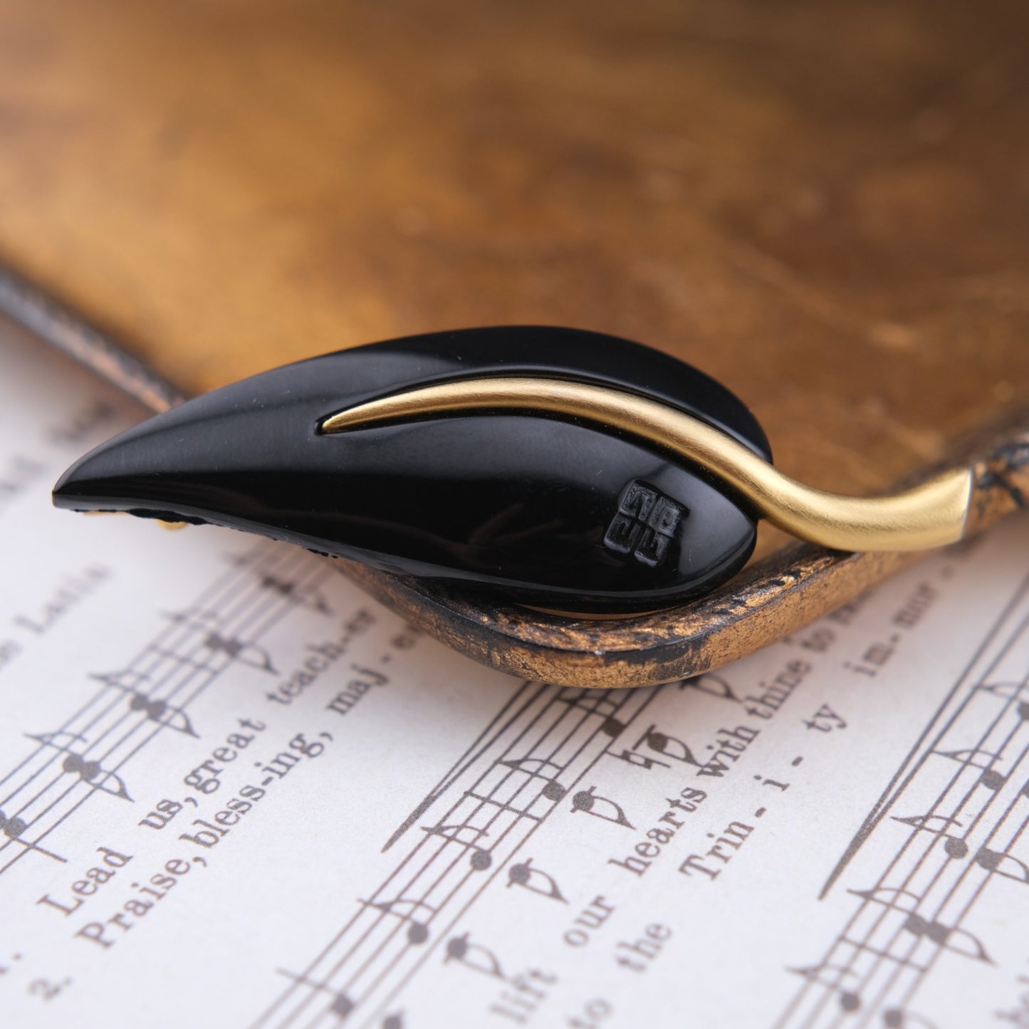 Vintage Givenchy Leaf Brooch – Black & Gold Modernist Design