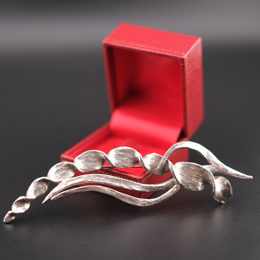 Vintage Signed "Delphine Nardin Paris" silver-tone hammered metal brooch