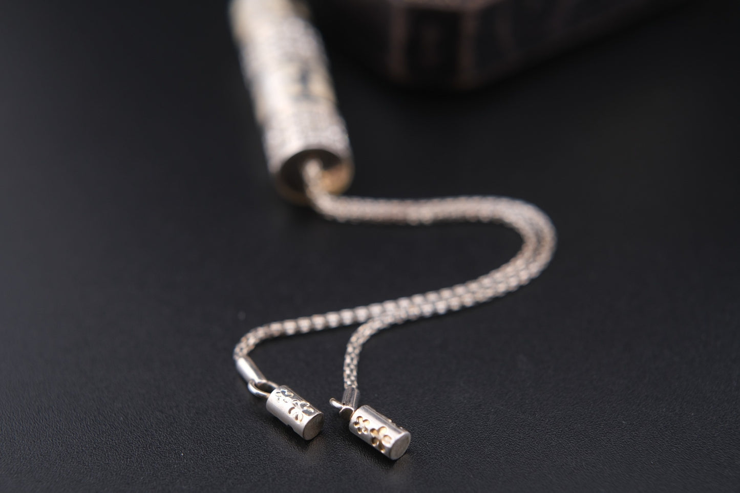 Vintage Folli Follie Silver Tone Lariat Necklace with Crystal and Enamel Floral Pendant – Adjustable Y Drop – Signed with Warranty Card