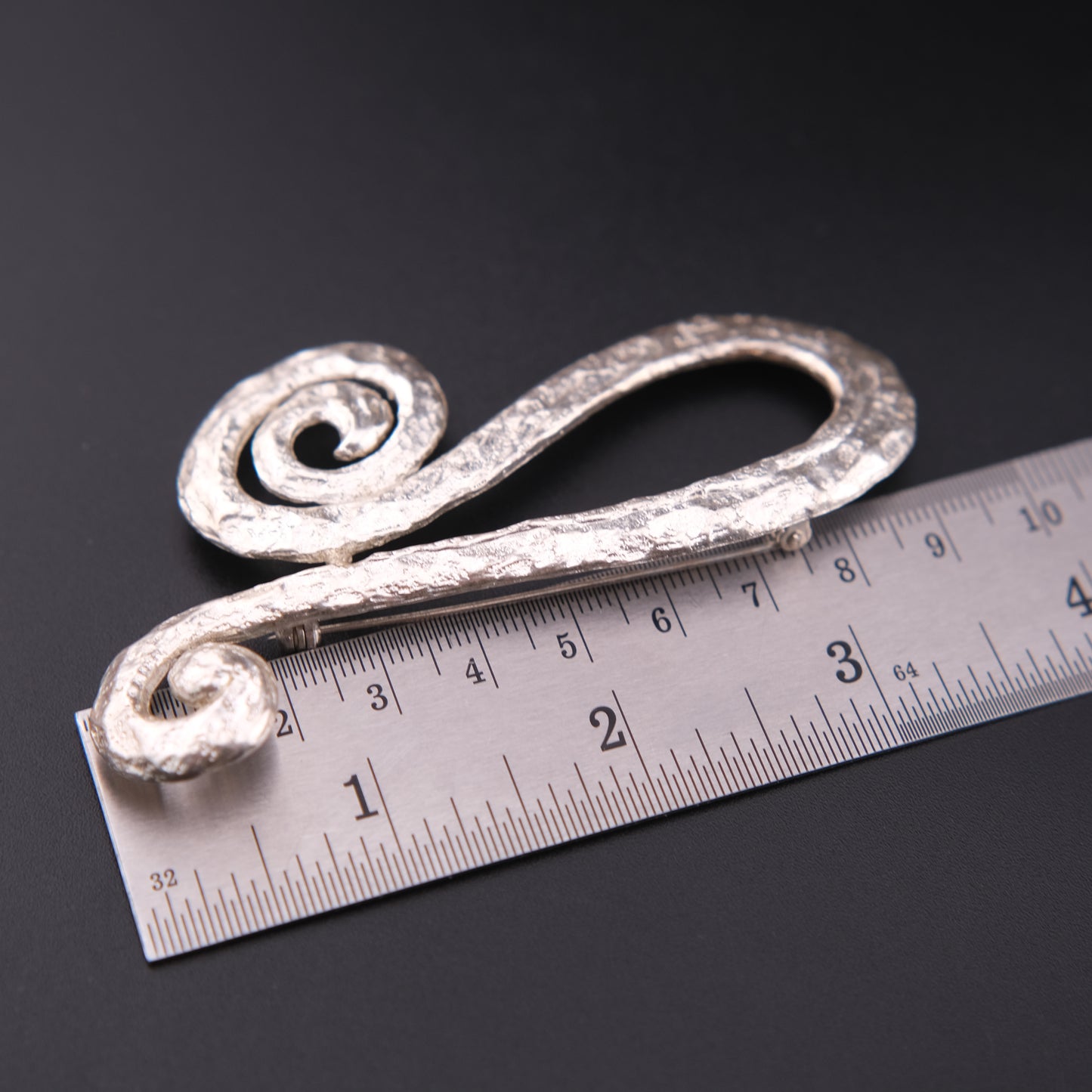 ❤️ Vintage COD Sculptural Abstract Silver Tone Brooch 3.5” Spiral Statement Pin