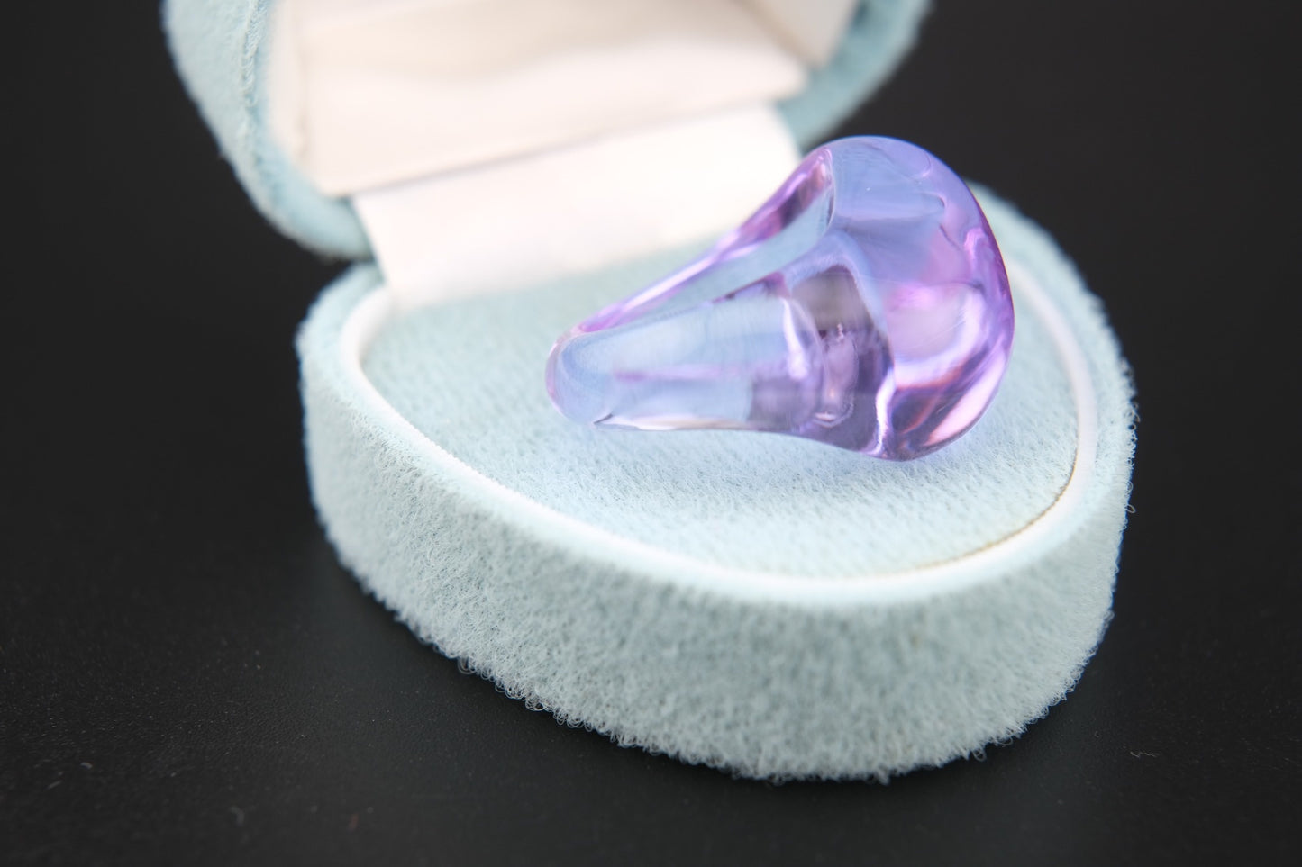 Vintage Baccarat “Galet Wave” Purple Crystal Ring