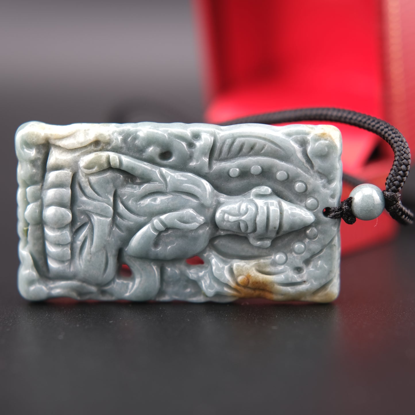 Vintage Hand-Carved Jade Buddha Pendant Necklace – Spiritual Thai-Style Design