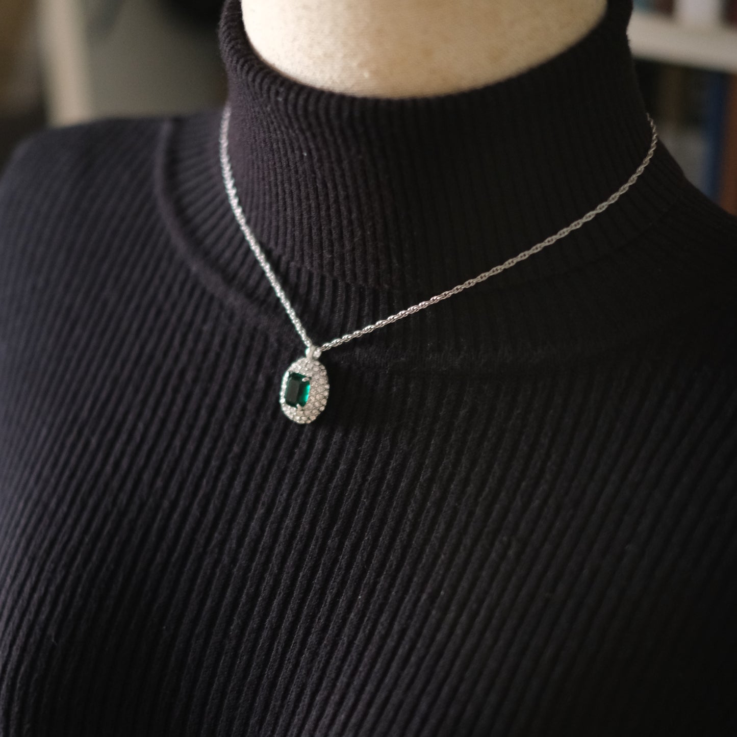 Emerald Green Crystal Pendant Necklace – Vintage Attwood & Sawyer (A&S) Silver Tone