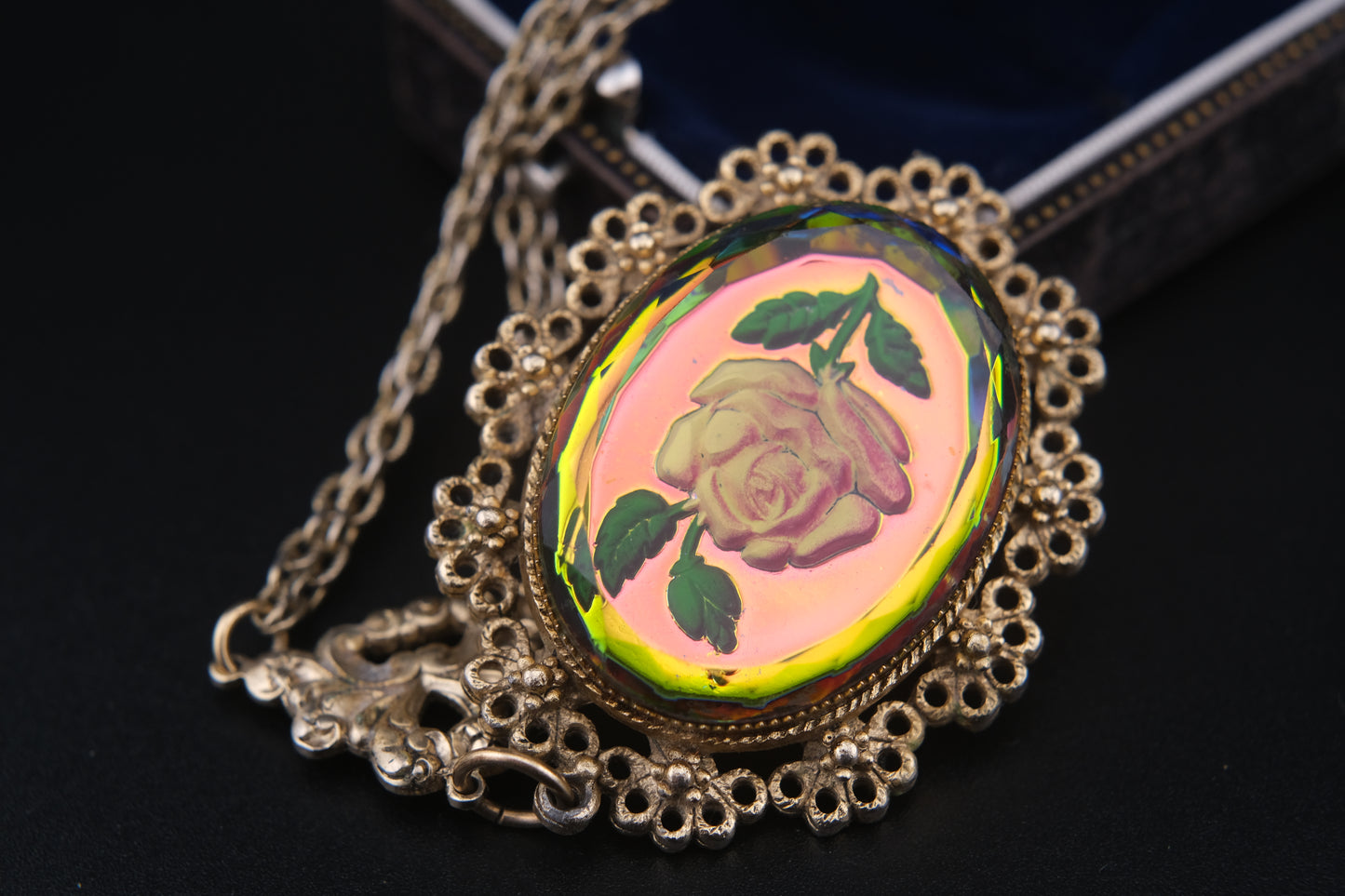 Vintage Reverse Carved Glass Rose Pendant Necklace – Iridescent Pink Floral Statement Jewelry, 26" Chain
