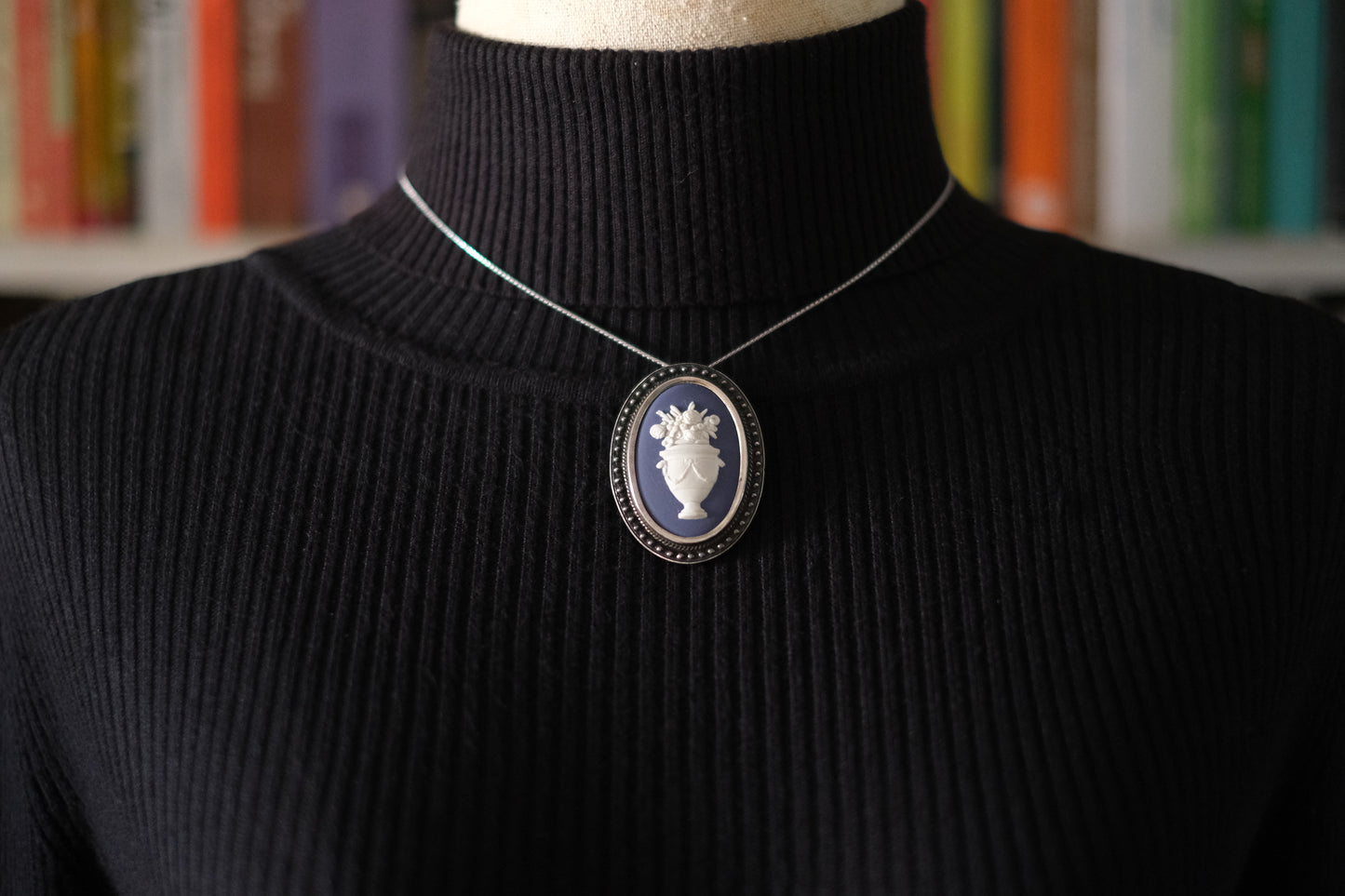 Vintage Wedgwood Sterling Silver Brooch & Pendant – Jasperware Vase Motif