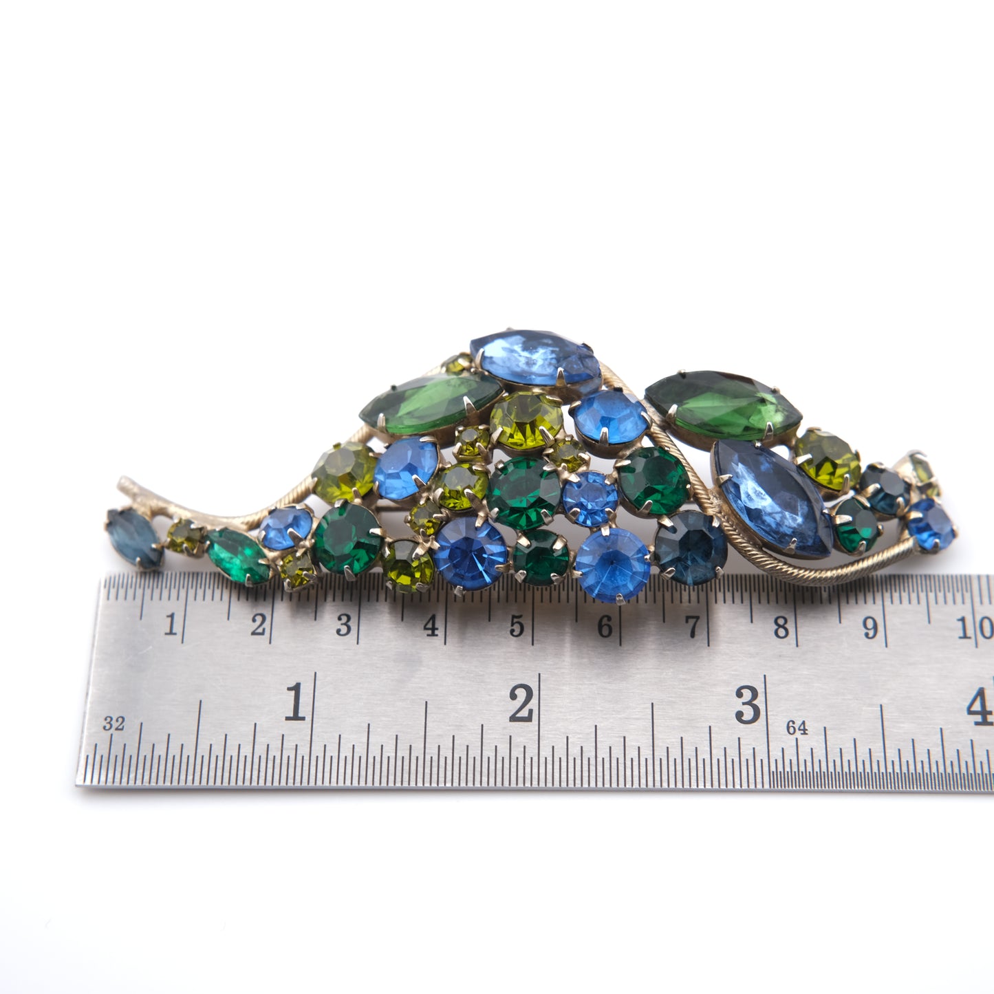 Dramatic 1950s Royal Blue, Olivine & Emerald Green Rhinestone Statement Brooch – 4" Long, Unsigned Mid-Century Beauty