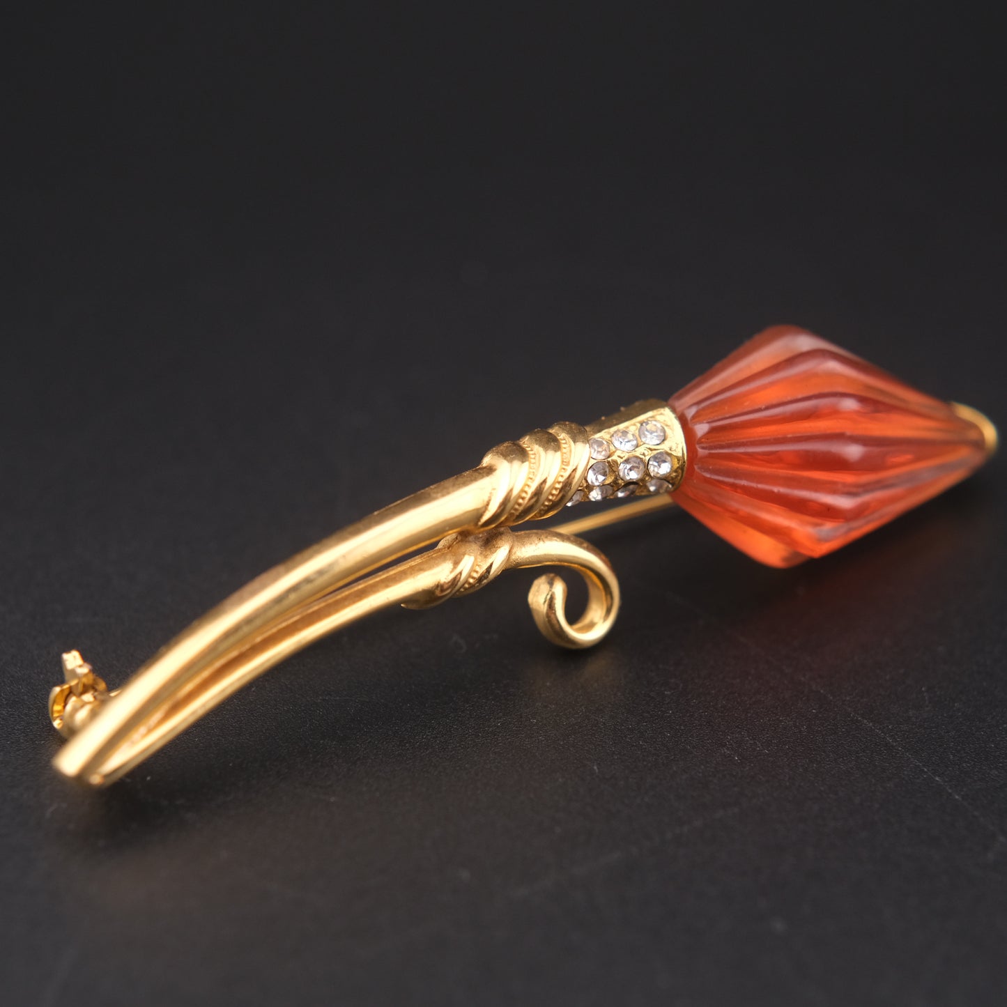 Vintage “CHANTER” Signed Amber-Colour & Rhinestone Brooch – Elegant Sculptural Floral Pin
