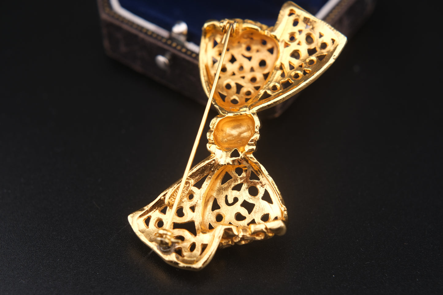 Vintage Rykiel Gold-Tone Filigree Bow Brooch – 1980s French Designer Jewelry