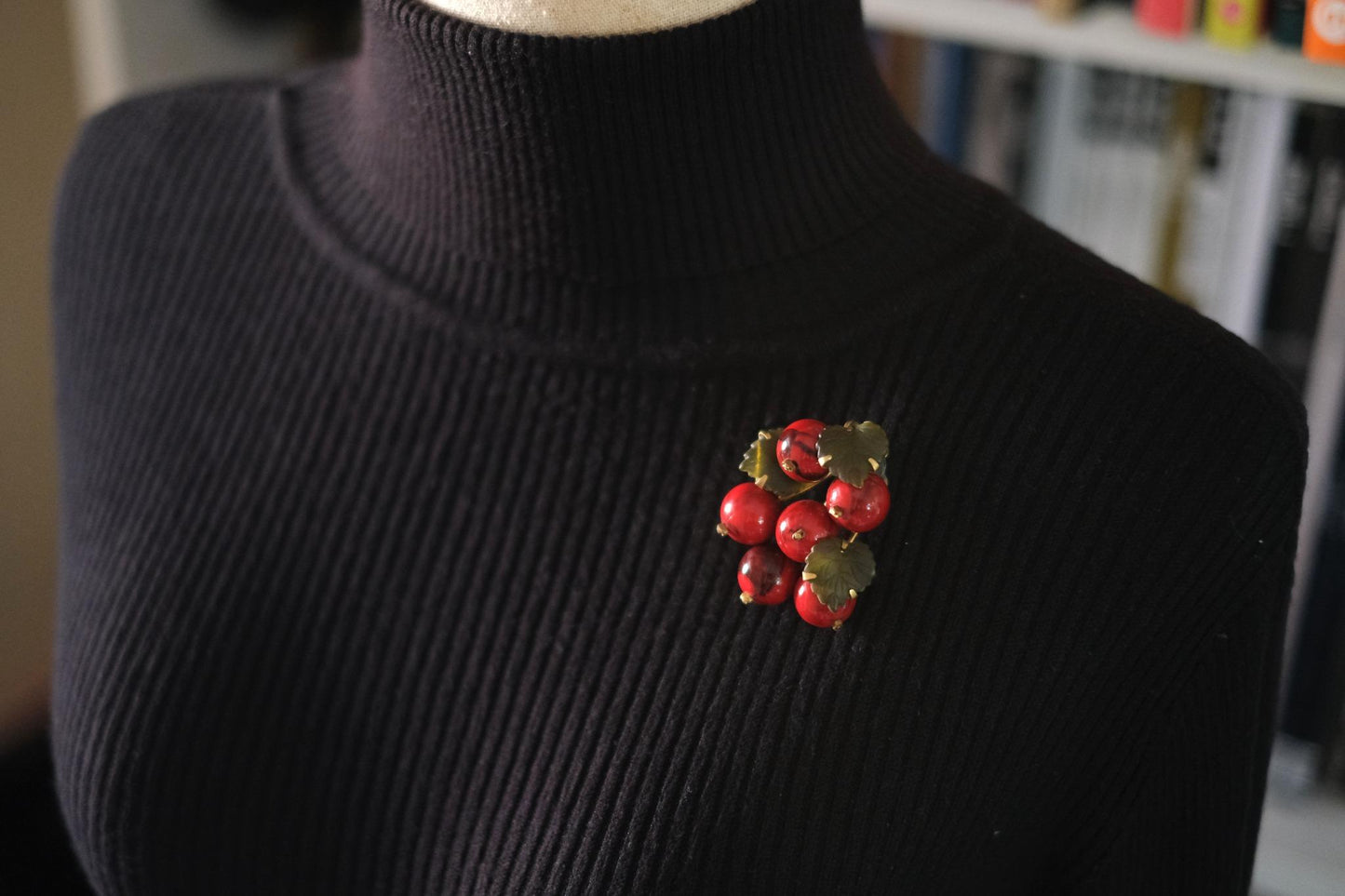 🍒 Vintage West Germany Red Glass Fruit Cluster Brooch