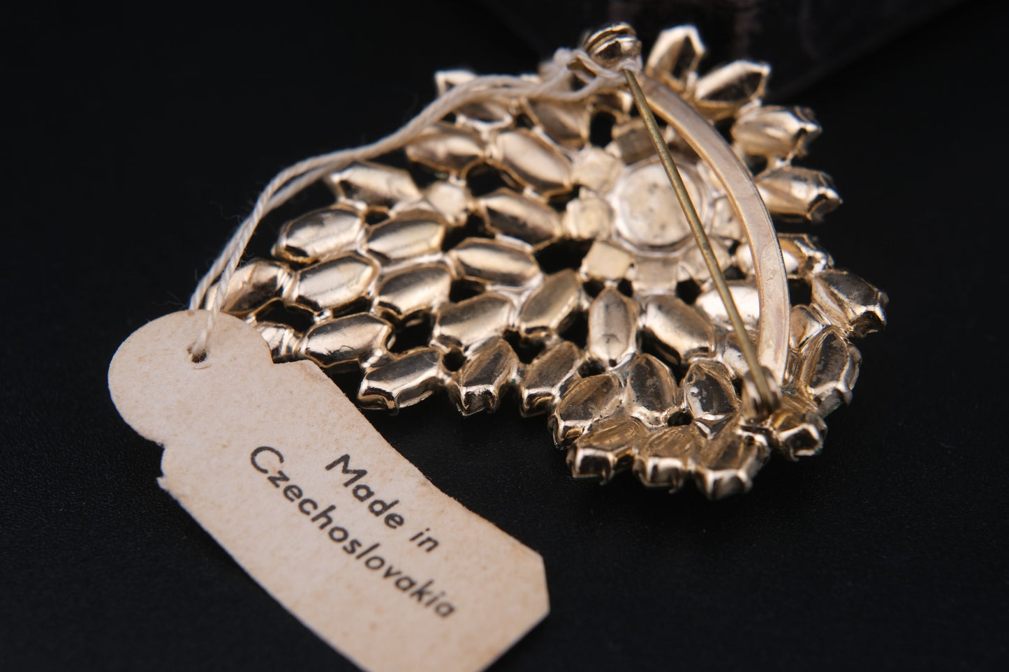 Vintage Czechoslovakian Green Rhinestone Cascade Brooch