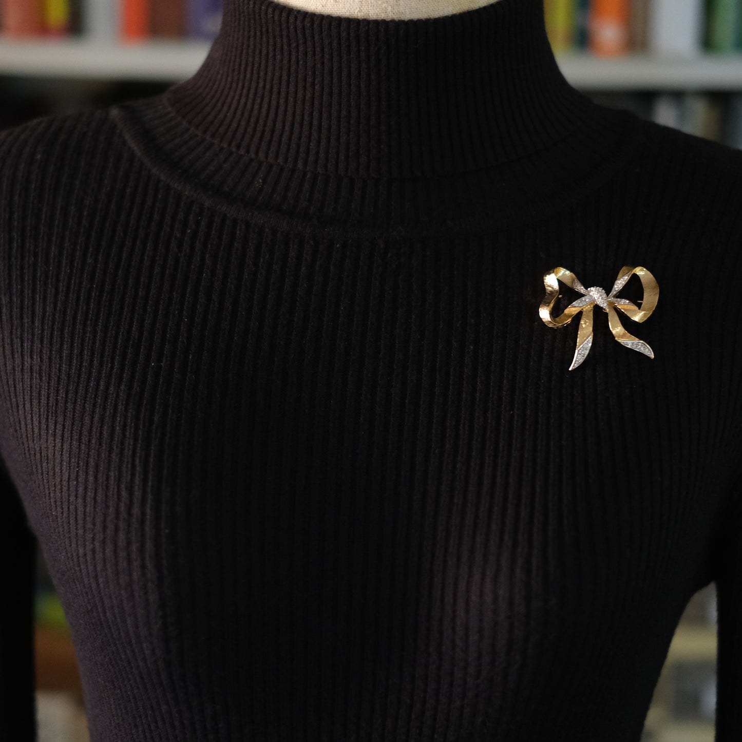 ❤️ Vintage D’Orlan Gold Tone Ribbon Bow Brooch with Clear Crystals