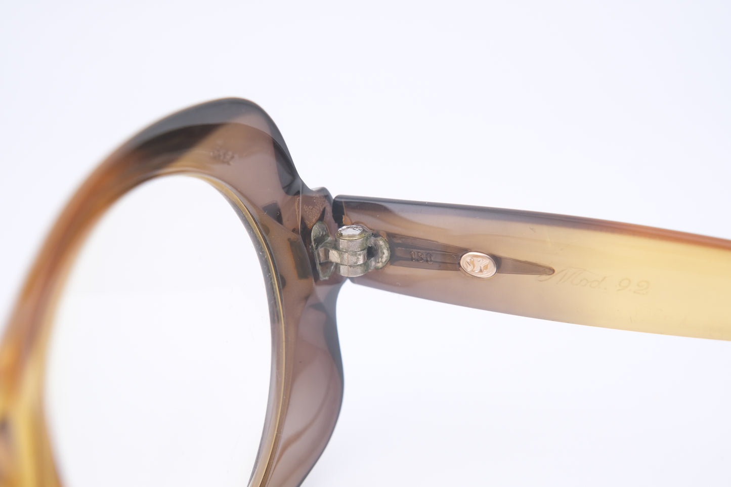 Vintage Serge Kirchhofer Mod. 92 Oval Eyeglasses – Amber Gradient Acetate – 52□19 140